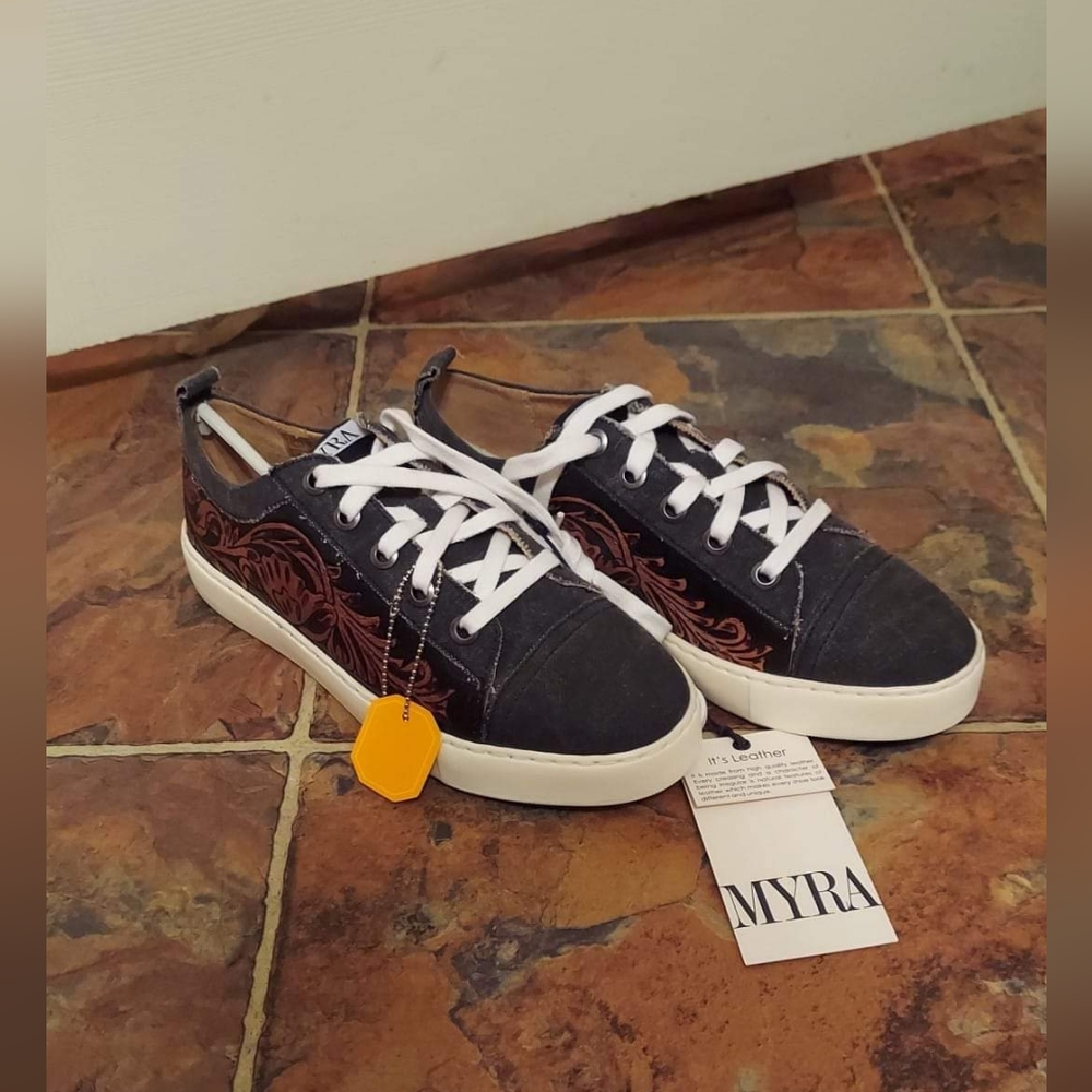 Myra Shoes